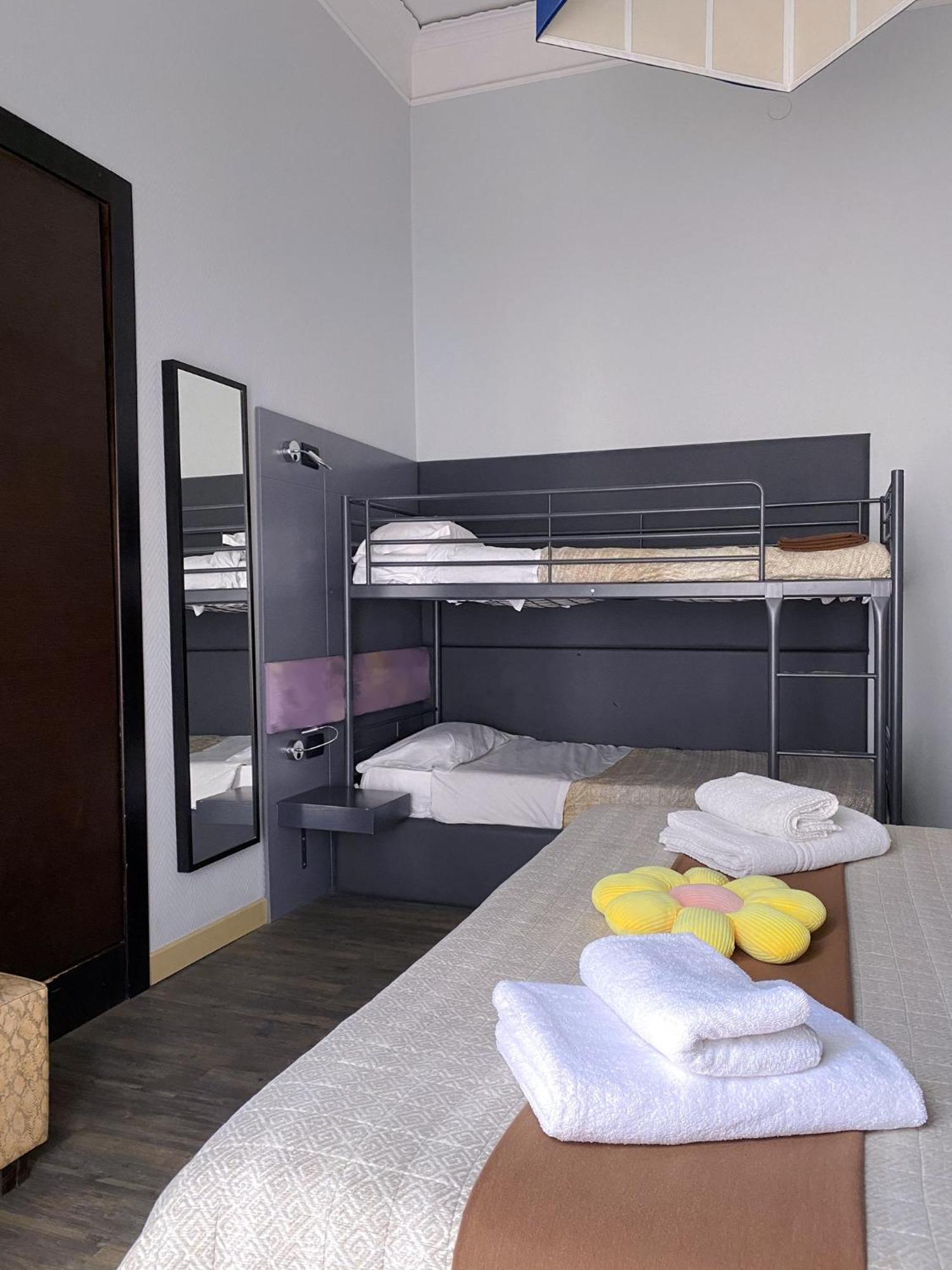 Dolce Vita Rooms เนเปิลส์ ภายนอก รูปภาพ