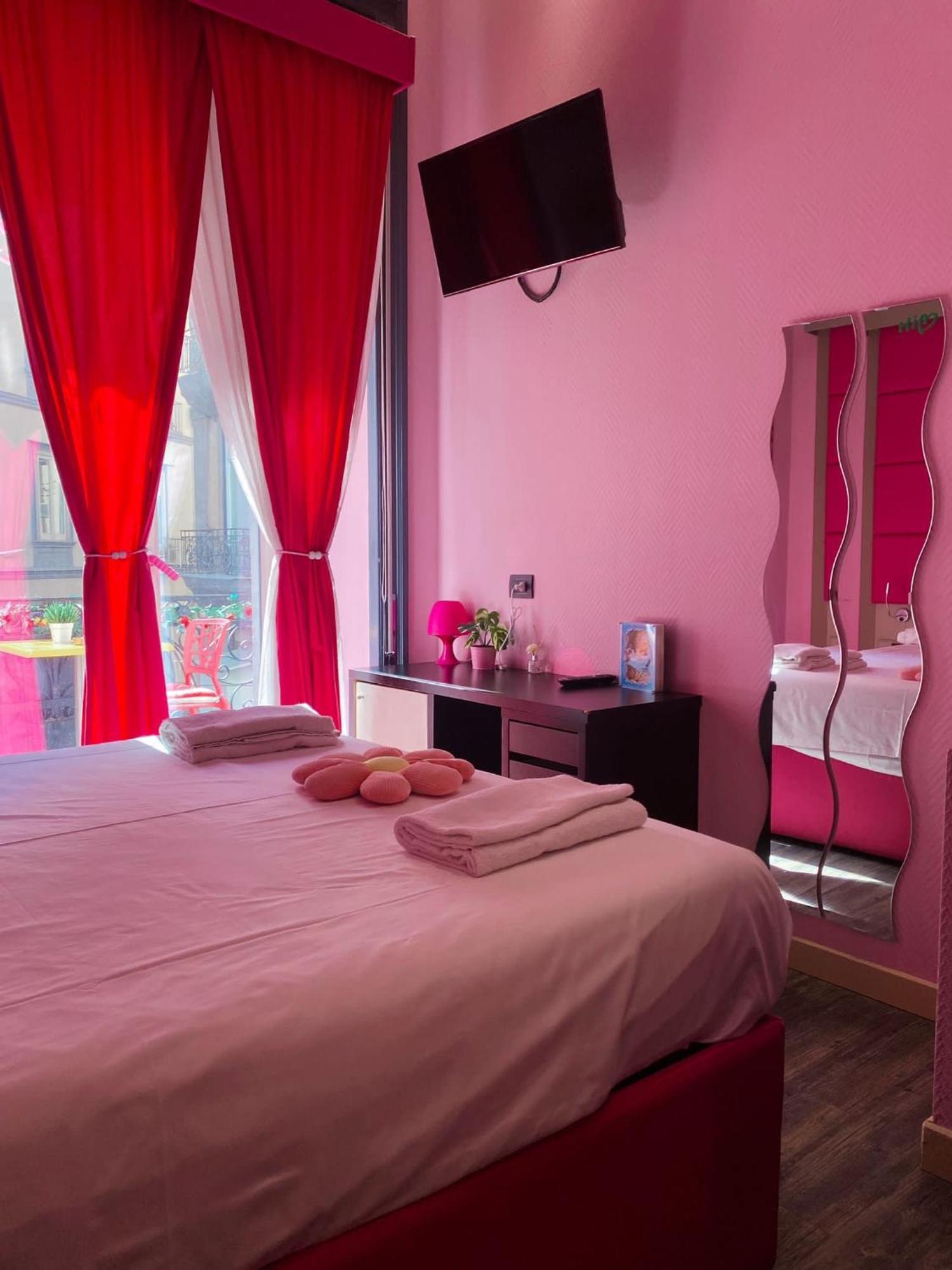 Dolce Vita Rooms เนเปิลส์ ภายนอก รูปภาพ